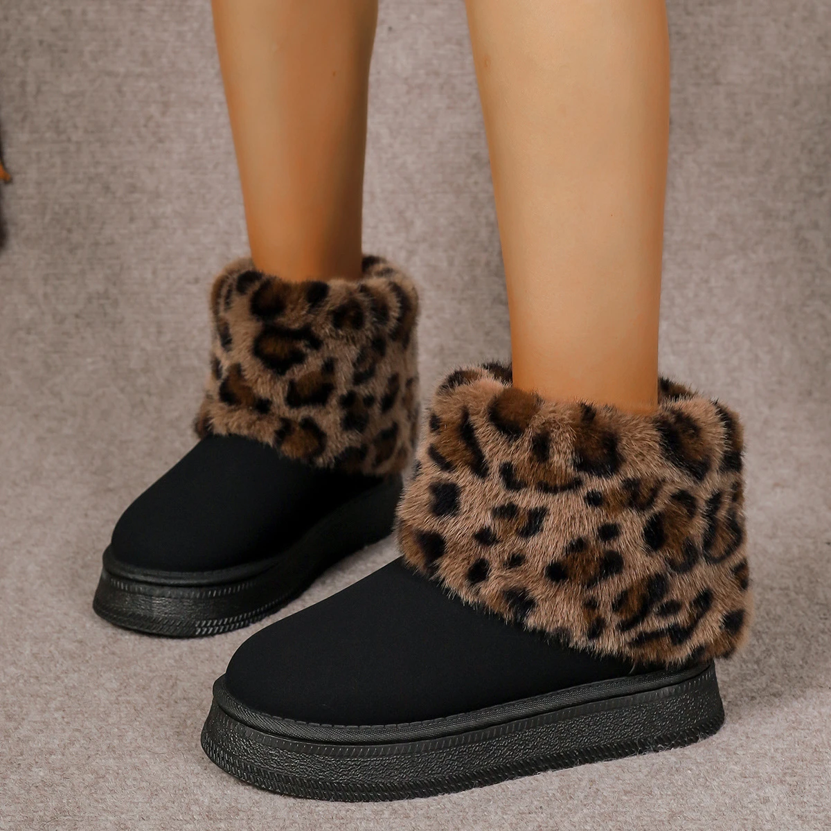 2024 gros épais Goth mode fourrure neige bottes daim en peluche chaud à semelles épaisses plate-forme bottines pour femmes hiver